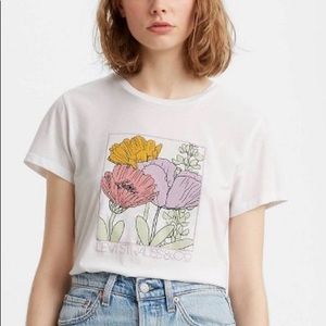 Levi’s floral white perfect linear logo T-shirt